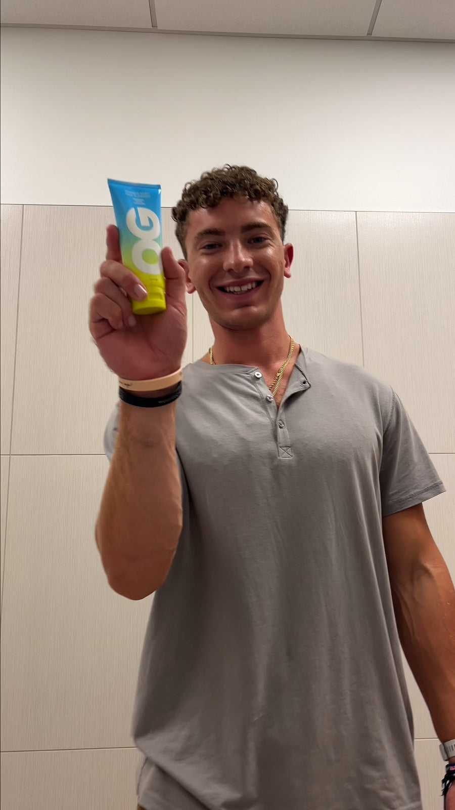 Frankie, 23